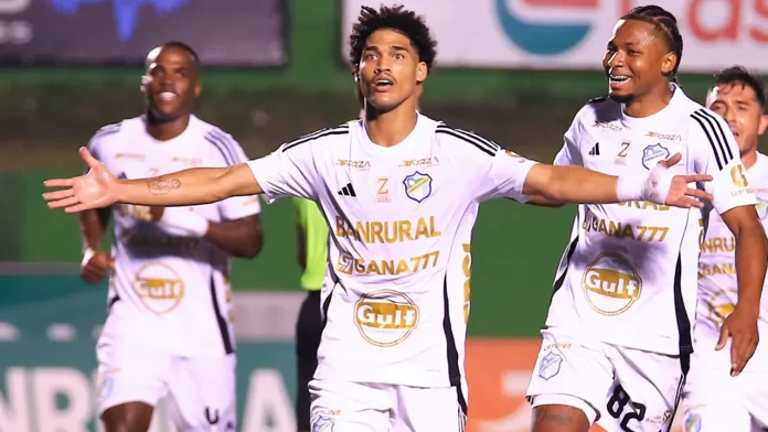 Comunicaciones venció a Antigua y se clasificó a semifinales