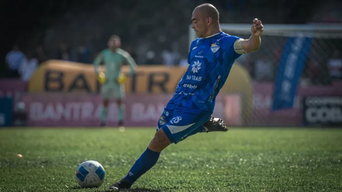 Janderson Pereira marcan el camino