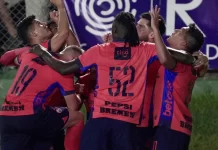 CRÓNICA | Municipal golpea en el momento justo y deja a Guastatoya al borde de la eliminación Los Rojos del Municipal vencieron a Guastatoya